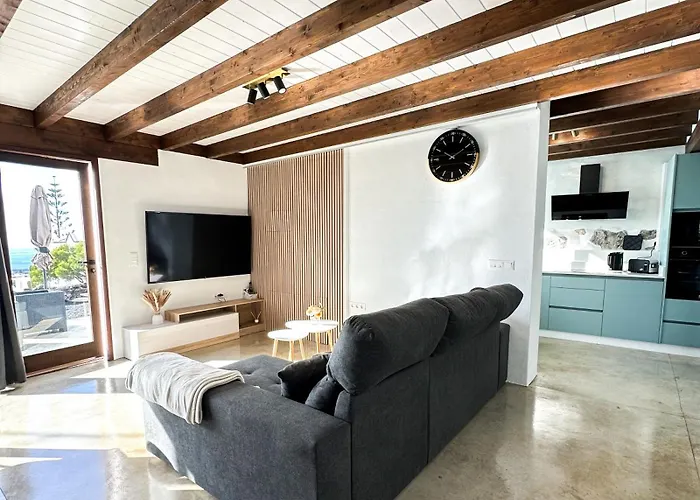 La Del Sol Villa La Asomada (Lanzarote)